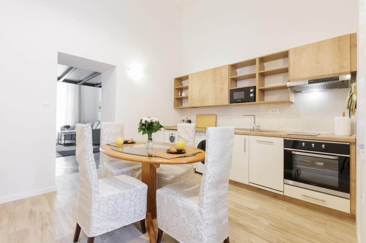Cozy In The Heart Of Zagreb - H Appartement Buitenkant foto