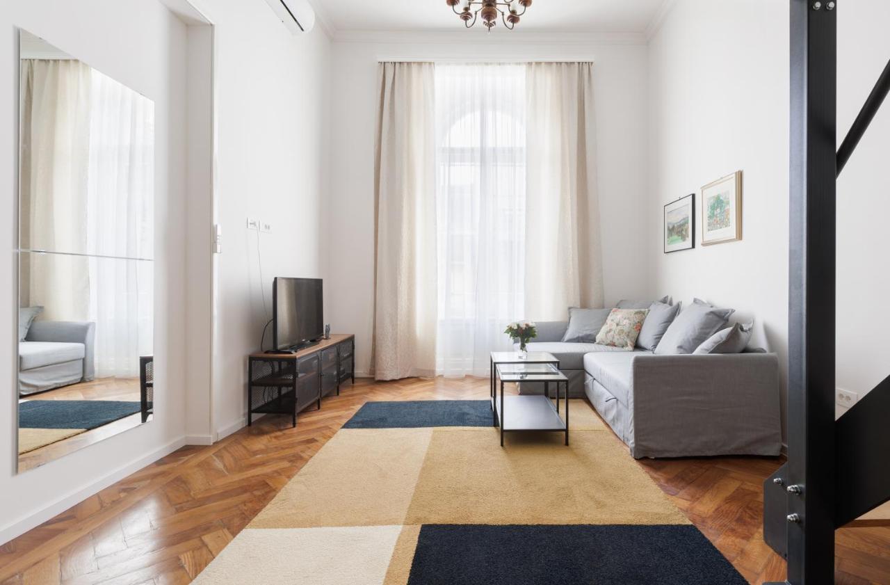 Cozy In The Heart Of Zagreb - H Appartement Buitenkant foto
